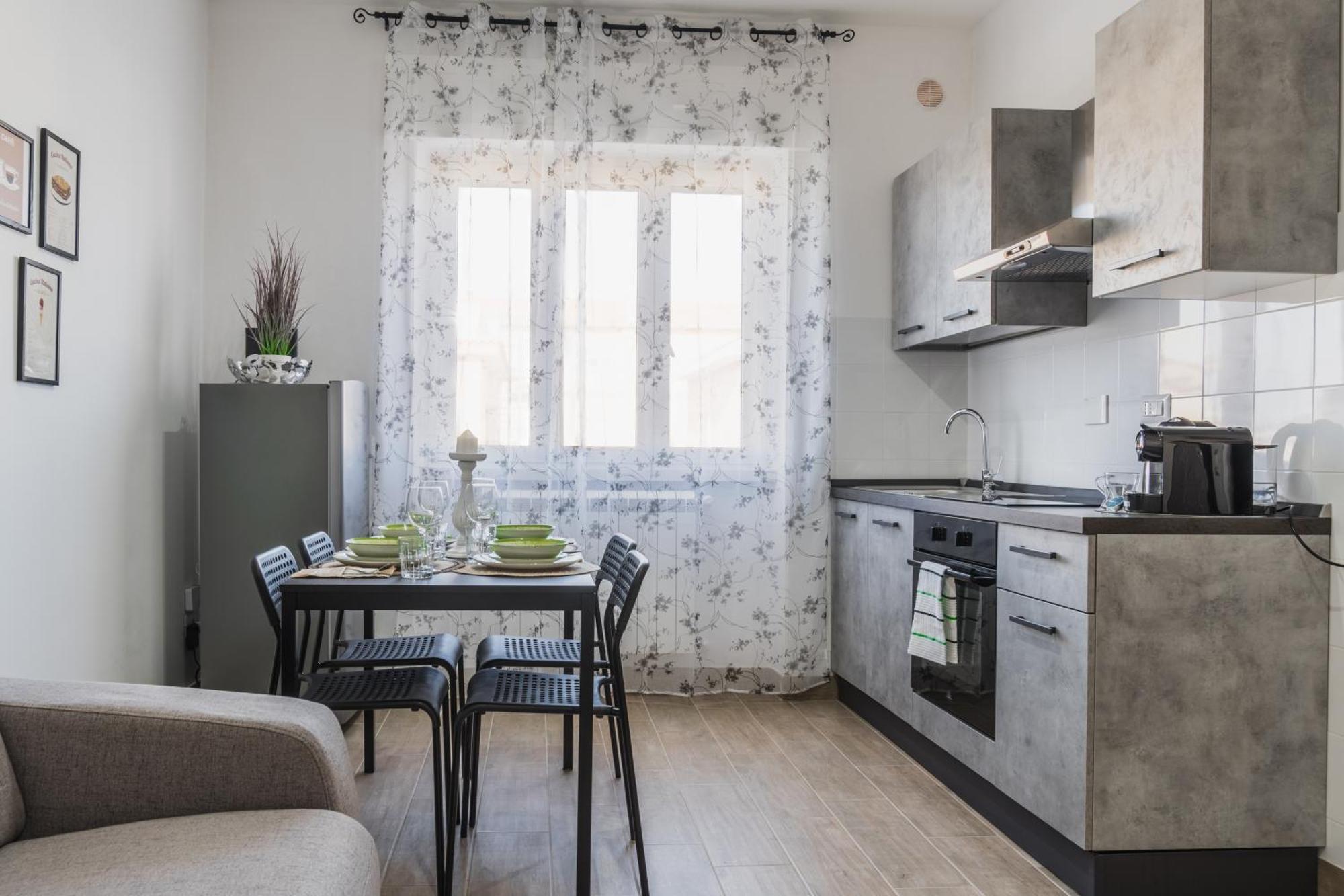 Enjoy And Fly Apartment ฟิวมิชีโน ภายนอก รูปภาพ